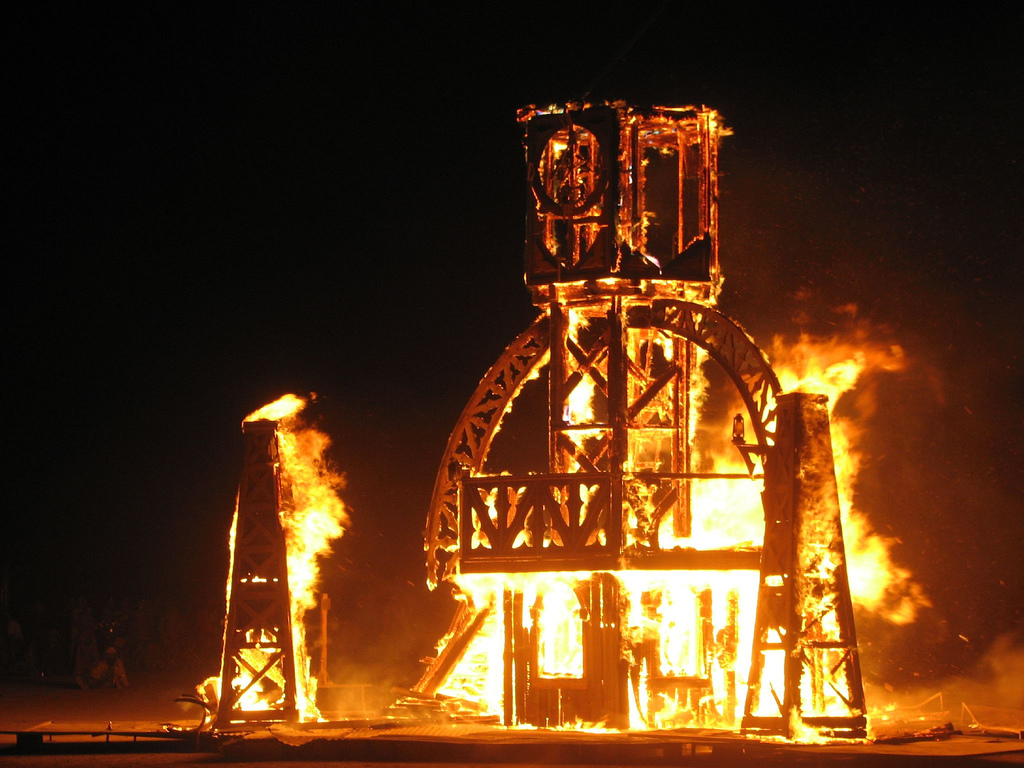 Patterns of Commoning: The Ten Principles of Burning Man